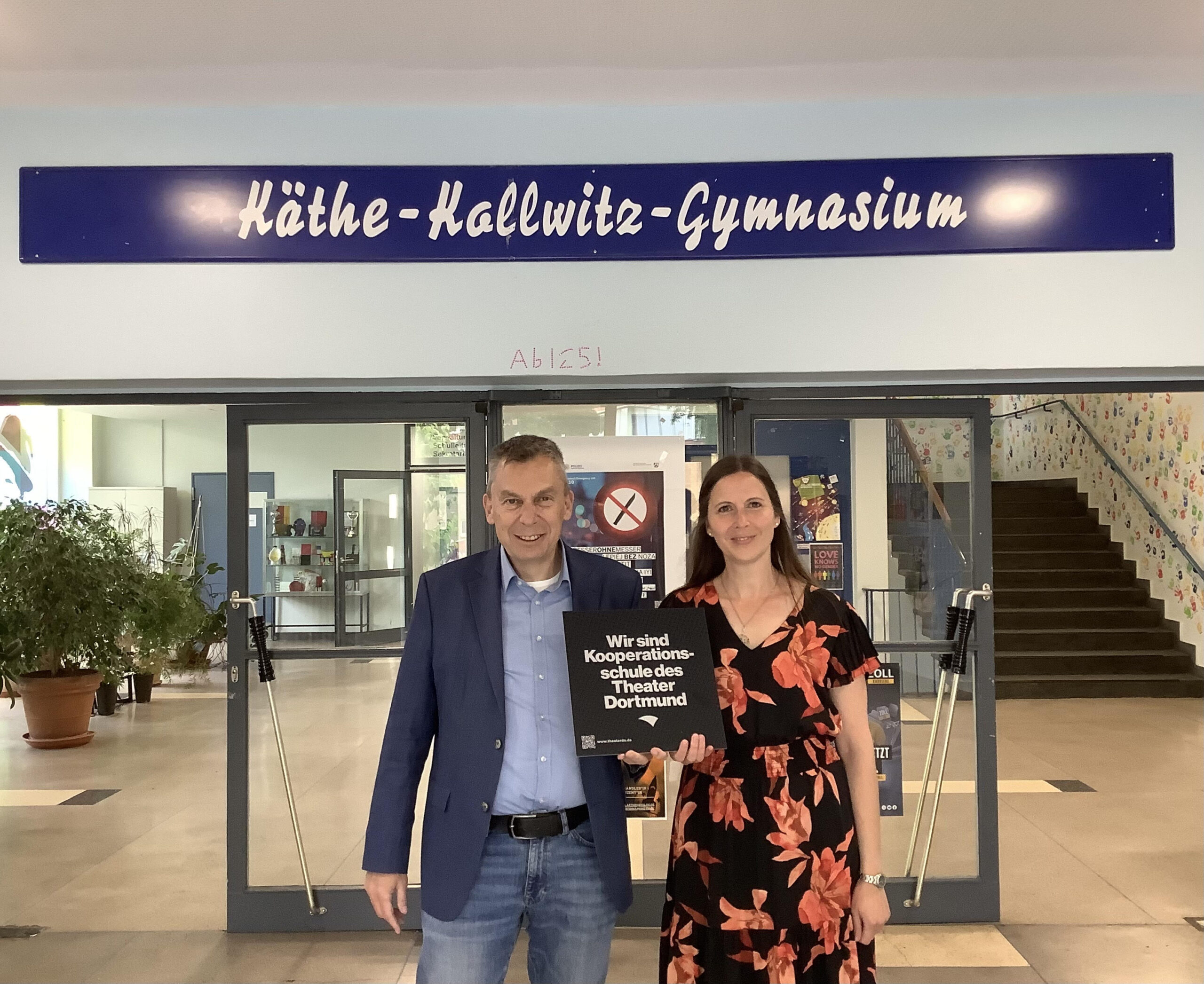 Gut gymnasium theater